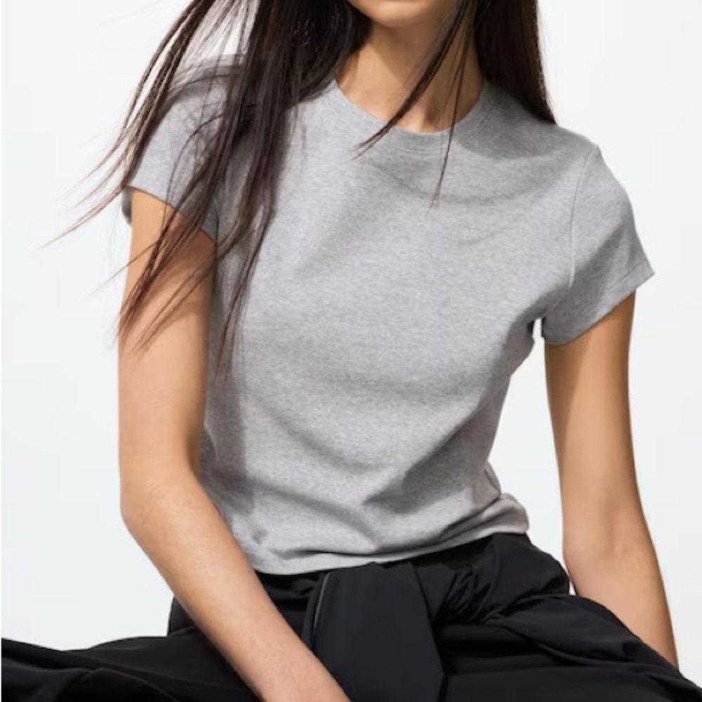Uniqlo Mini T-Shirt